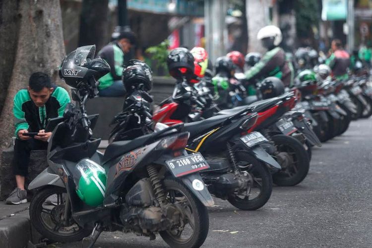 Karet Standar Tengah Nmax. Biar Paham, ini Fungsi dan Keunggulan Standar Tengah Pada Motor