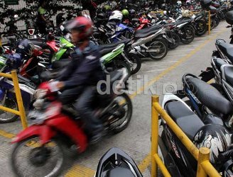 Penyebab Nmax Goyang. 4 Penyebab Motor Terasa Goyang Saat Dikendarai