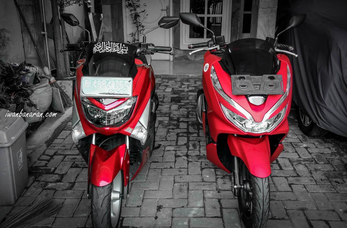 Nmax 155 Vs Pcx 150. Honda new PCX 150 vs Yamaha NMax 155, komparasi fisik !!!