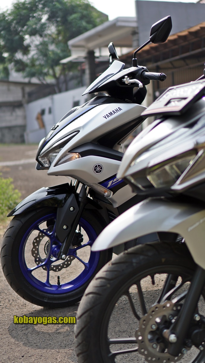 Aerox Vs Nmax Irit Mana. Adu Irit Honda Vario 150 vs Yamaha Aerox Versi MID Speedometer