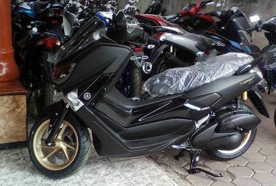 Harga Nmax Facelift. Wujud Yamaha NMAX Facelift 2018 : Tanpa Keyless, Suspensi Belakang Tabung .. Harga Naik Dikit