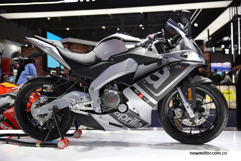 Modifikasi Fairing Nmax. APRILIA rilis GPR250, sport fairing dengan frame twinspar sangar