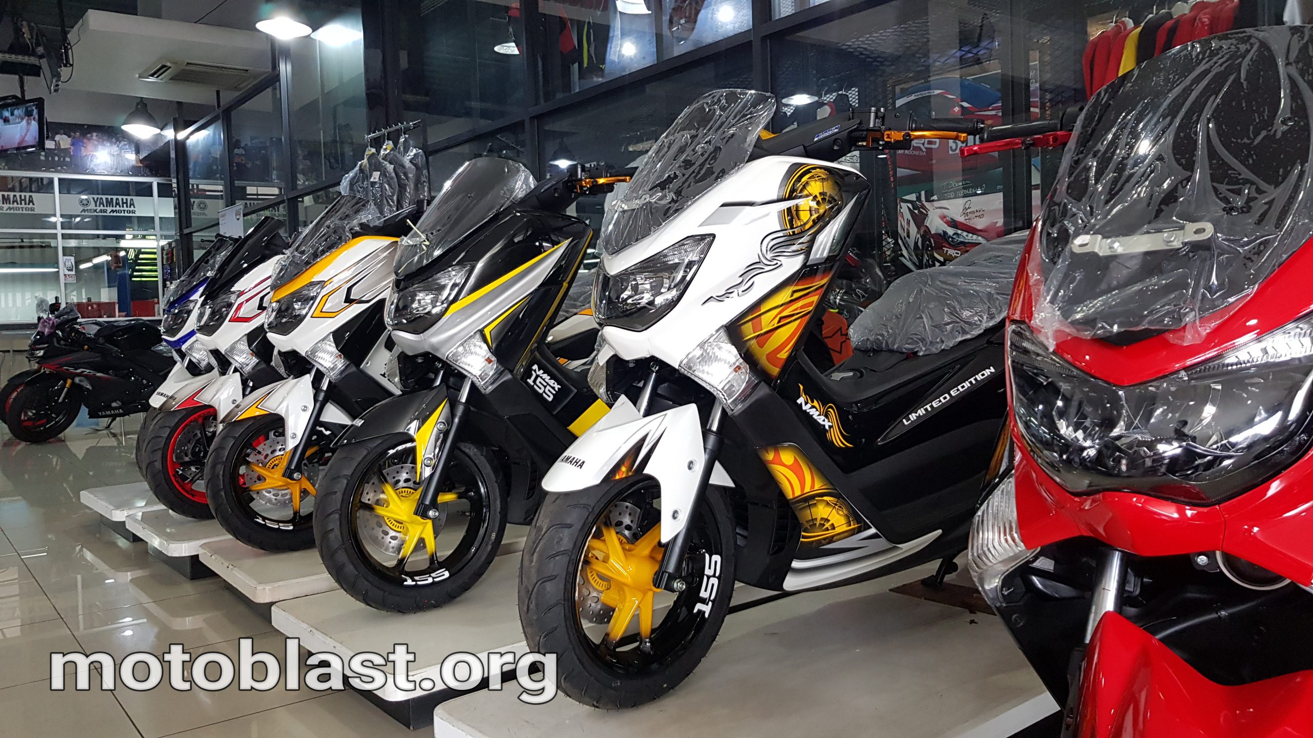 Nmax Modif Dealer. Nmax modif dari dealer Yamaha Mekar Bintaro ini asli KEREN BANGET!!