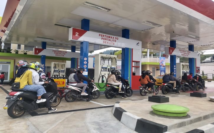 Harga Nmax Karanganyar. Harga Pertamax Mahal, Warga Karanganyar Ramai-Ramai Beralih ke Pertalite