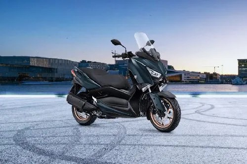 Yamaha X Max 250 Abs 2020. Yamaha XMax Harga OTR, Promo Januari, Spesifikasi & Review