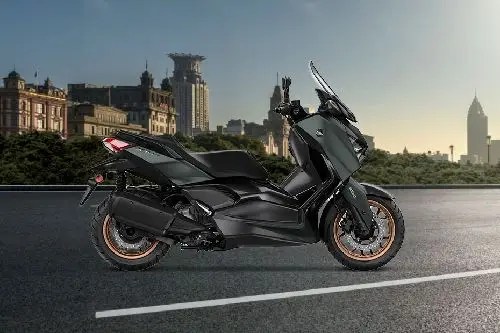 Nmax Shock Xmax. Yamaha Xmax Connected 2024 Harga OTR, Promo Januari, Spesifikasi & Review