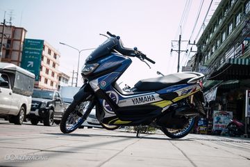 Nmax Ban Cacing. Yamaha NMAX Gambot Ditopang Ban Cacing, Tapi Tengok Merek Peleknya