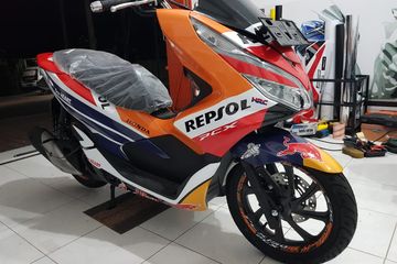 Decal Nmax Repsol. Honda PCX Mau Sporti Pakai Livery Repsol Honda? Siapkan Dana Segini