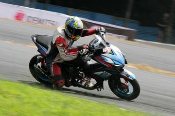 Nmax Road Race. Siapa Sangka, Saudara Yamaha NMAX Kontes Ini Bisa Podium di Road Race Sentul