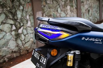 Lampu Sein Variasi Nmax. Pasang Stoplamp LED di Yamaha All New NMAX, Perlu Ganti Flasher Sein?