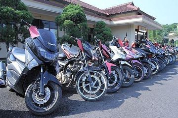 Jual Nmax Lampung. Yamaha NMAX Jadi Kunci Polisi Ungkap Sindikat Pemalsu Surat-surat Kendaraan di Lampung, Begini Kisahnya