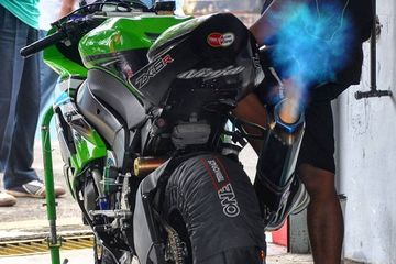 Knalpot Nmax Nembak. Jangan Panik, Ini Beberapa Penyebab Knalpot Motor Mendadak Nembak