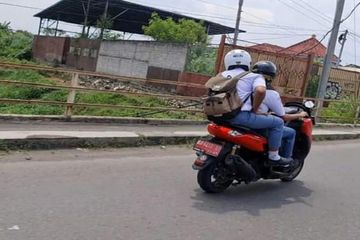 Nmax Merah New. Siswa SMA Naik Yamaha All New NMAX Pelat Merah Jadi Sorotan, Bupati Sragen Angkat Bicara