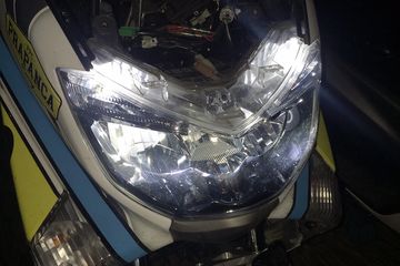 Lampu Senja Depan Nmax. Bohlam Senja Yamaha NMAX, Bisa Ganti Pakai LED, Selain Lebih Terang Juga Biar Senada