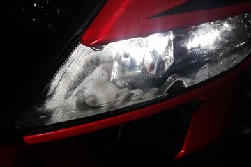 Lampu Depan Nmax Berembun. Bahaya Bisa Korslet, Begini Cara Mengatasi Mika Lampu Motor yang Berembun dan Kemasukan Air