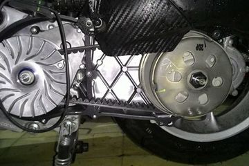 Perbedaan Kampas Ganda Lexi Dan Nmax. Tips Ampuh Bikin Responsif Yamaha NMAX, Lexi 125, Aerox 155, Modal Rp 30 Ribu Doang