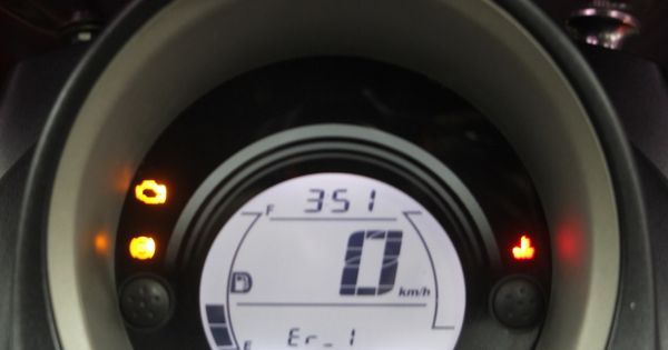 Ciri Ciri Aki Nmax Soak. Check Engine Yamaha NMAX Nyala Habis Ganti Aki, ECU Perlu Reset Ulang?