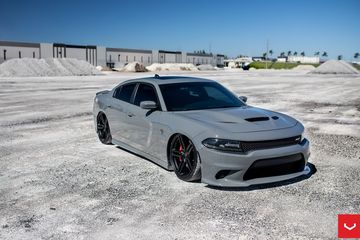 Nmax Modifikasi Ceper. Tongkrongan Ceper Dodge Charger SRT Dengan Pelek Vossen Seharga NMAX