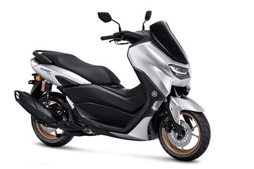 All New Nmax Connected Silver. Dongkrak Tampilan, Yamaha Hadirkan Warna Baru Prestige Silver Pada Varian Tertinggi All New NMAX 155