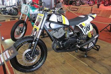 Modifikasi Nmax Kediri. Kirain Modif Luar Negeri, Ternyata Yamaha RD350 Ini Garapan Bengkel Di Kediri