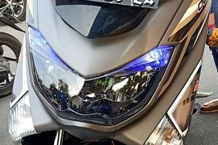 Lampu Strobo Yamaha Nmax. Dampak Penertiban Strobo, Yamaha NMAX Tanpa Strobo Kena Tilang Karena Hal Ini