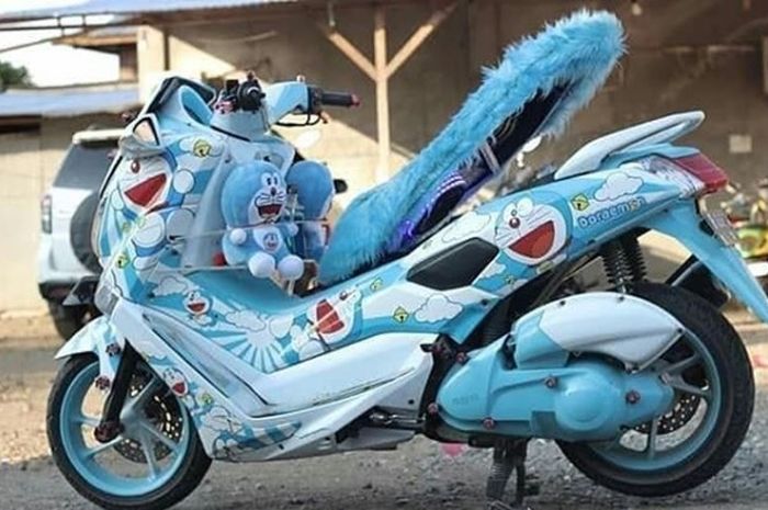 Nmax Modifikasi Doraemon. Virus Corona Kian Mewabah, Gak Mau Kalah Virus Doraemon Pun Menjangkit Yamaha Nmax, Netizen: Ih Gemesh!