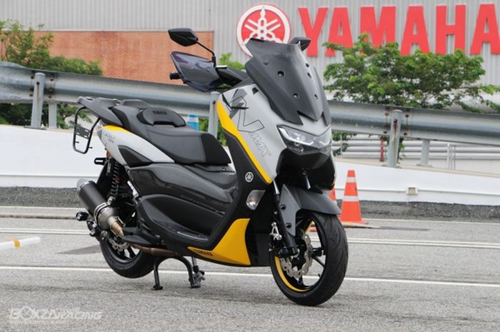 Variasi New Nmax 2021. Modifikasi All New NMAX, Grafis Bodi Menarik, Aksesoris Bikin Siap Touring