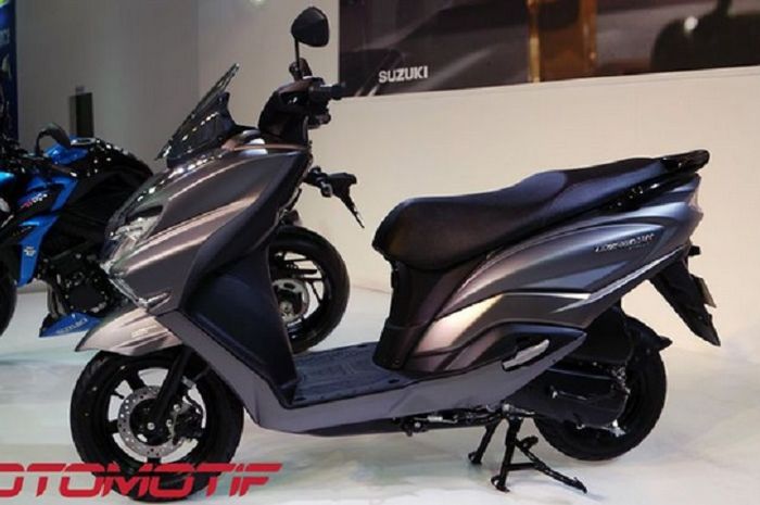 Nmax Vs Burgman Street. Matik Bongsor Suzuki Burgman Street 125 Diluncurkan, Bakal Gangggu Langkah NMAX dan PCX