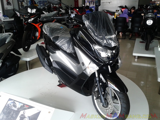 Perbedaan Nmax Abs Dan Non Abs Secara Fisik. Beda Secara Visual NMAX ABS Dengan Non-ABS