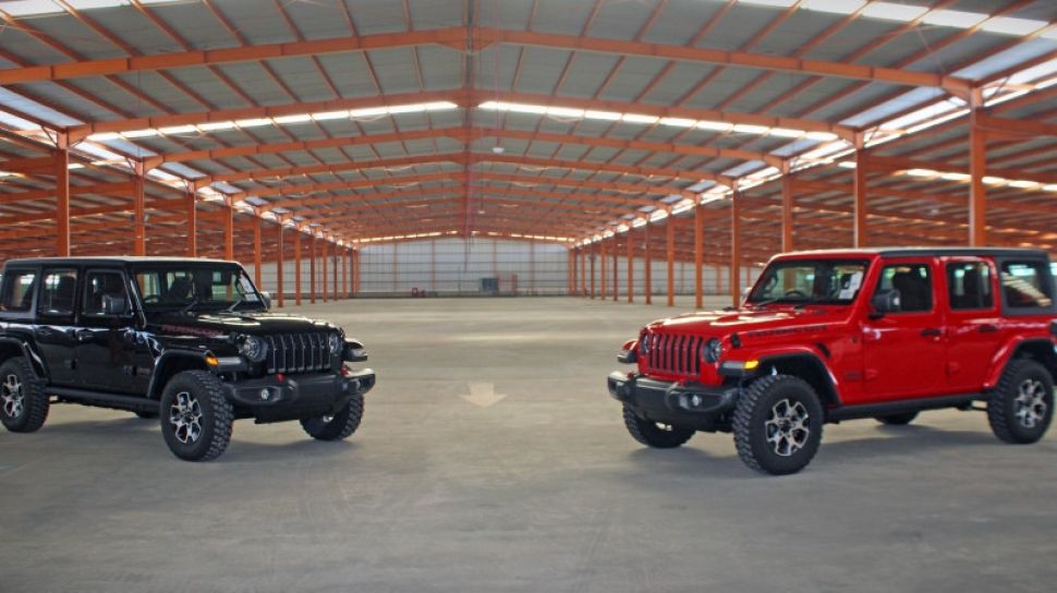 Harga Nmax Gladiator. Jeep Wrangler 2021 dan Gladiator Terbaru Mendarat di Indonesia