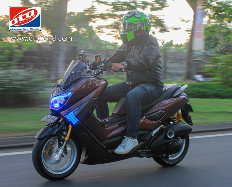 Modifikasi Harian Yamaha Nmax. Modifikasi Fashion Harian Yamaha NMax 2017 - Sidoarjo, Diguyur Kelir Lembayung, Kian Glowing dan Eye-Catching Sob !