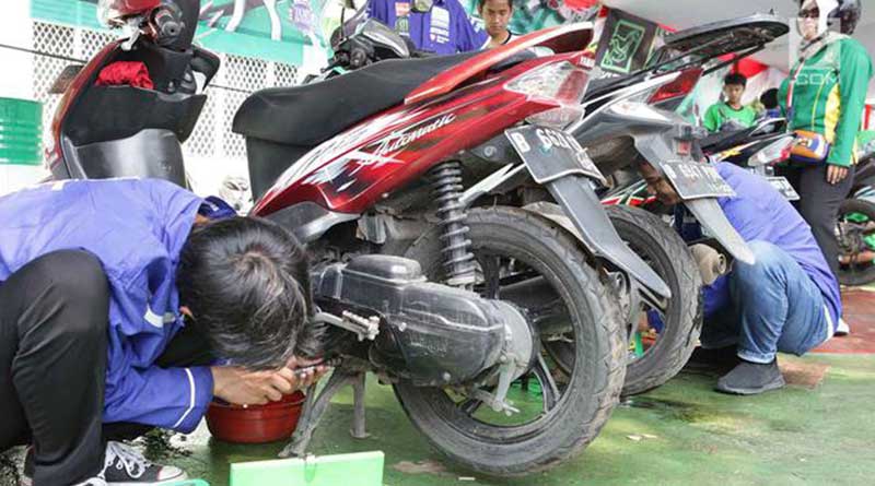 Apa Penyebab Motor Nmax Bergetar Saat Digas. Penyebab Motor Matik Bergetar Saat Digas, Solusinya Sangat Mudah