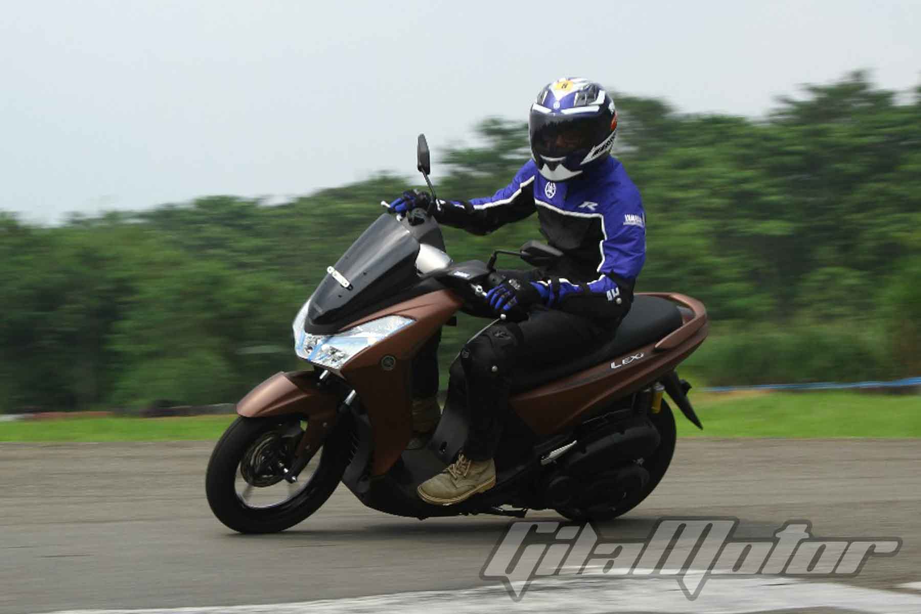 Ukuran Ban Nmax Ring 14. Rujukan Harga dan Ukuran Ban Motor NMax dan Maxi Series