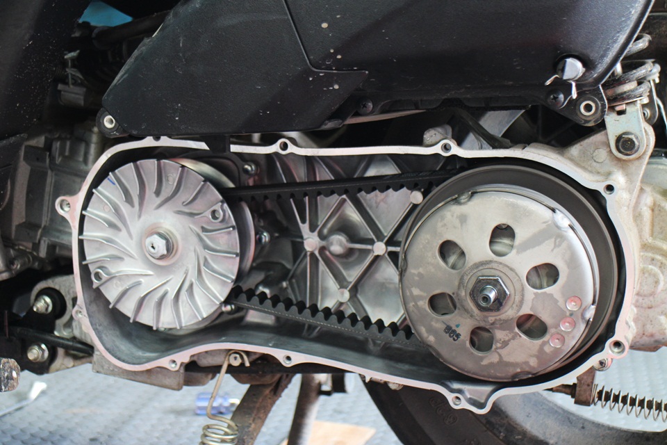 Cara Membersihkan Cover Cvt Nmax. Jangan Salah Kaprah Saat Membersihkan Busa CVT Motor Matic