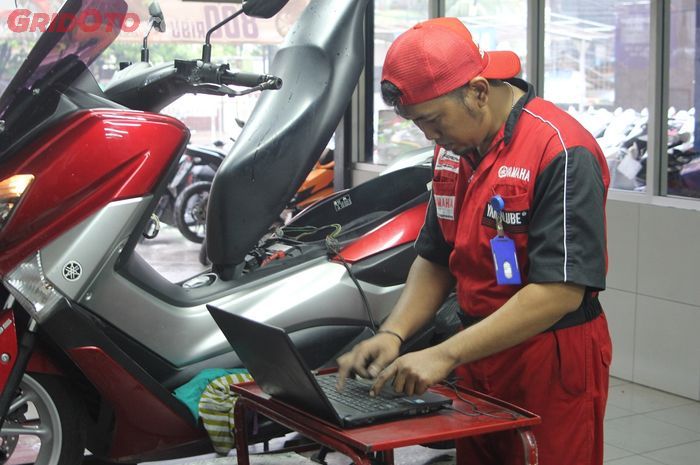 Oli Nmax Enduro. Dealer Motor Yamaha : Oli Mesin dan Ban Yamaha NMax